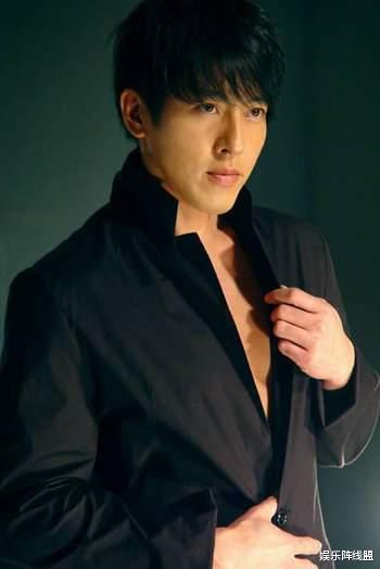 刘浩存|“令狐冲”吕颂贤:拒绝富婆5000万豪横邀约,妻子车祸致终身不育