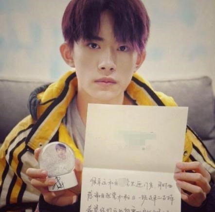 陈佩斯|明星字迹大赏，井柏然毛不易字体被收入字库，有人的字却一言难尽