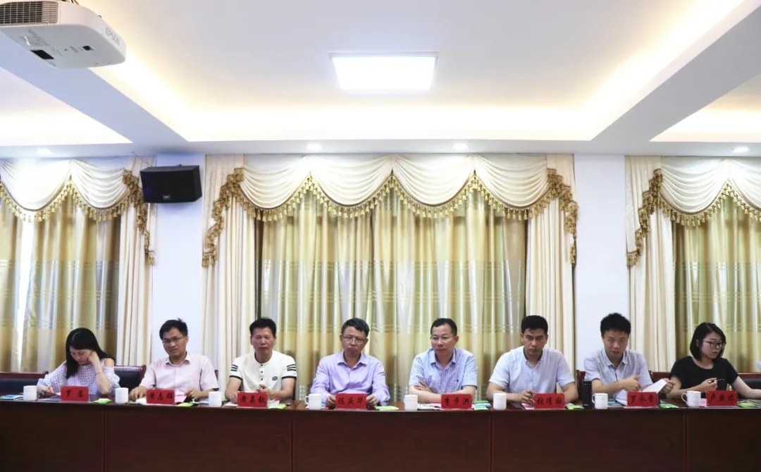 红色文化 【授牌仪式】福建师范大学授予上杭白砂国有林场“课程思政教学实践基地”荣誉牌