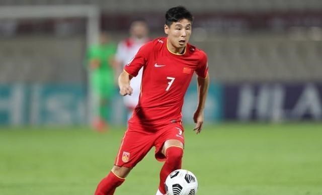 小翔很忙|国足上海开练!要打两场热身赛,李铁真要放弃野牛?