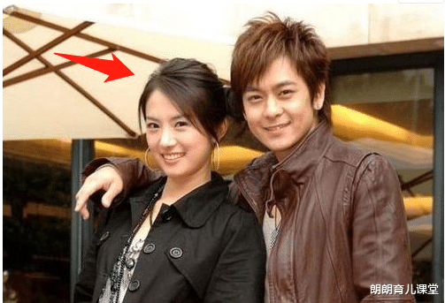 刘荷娜|还记得13年前的“夏之星”吗？25岁退出娱乐圈，如今已判若两人