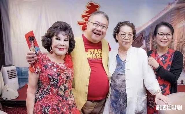 刘锡贤|祝福！60岁香港著名男星宣布与内地女友分手，带新欢出镜受访