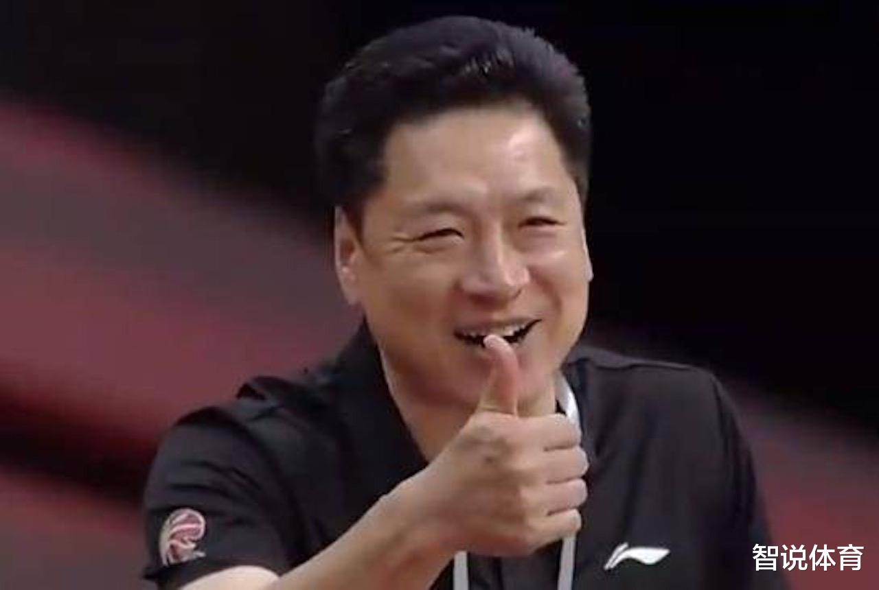 上海男篮|李春江喜从天降！曝NBA灰熊旧将加盟上海，或联手周琦组双核