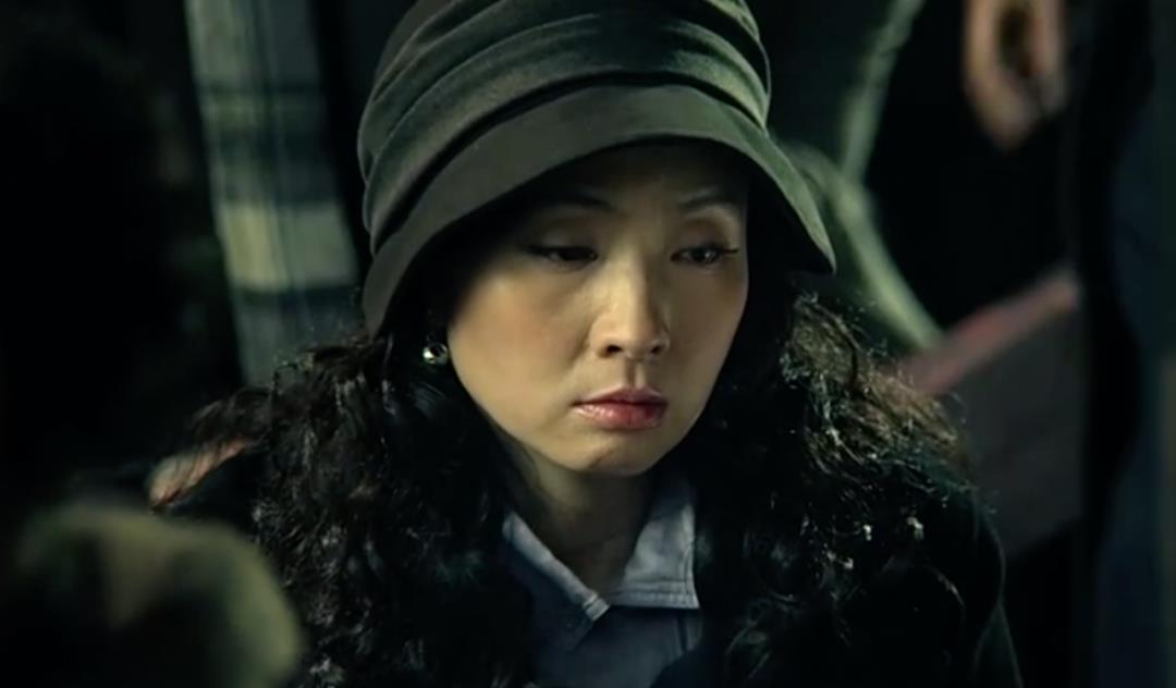 周迅|大龄扮嫩的6个成功例子，刘晓庆39岁演少女，周迅36岁仍天真懵懂