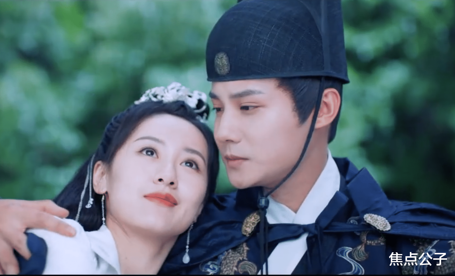 袁冰妍|甜度超标！《祝卿好》袁冰妍郑业成直接撒糖，网友嫌弃：吻戏水