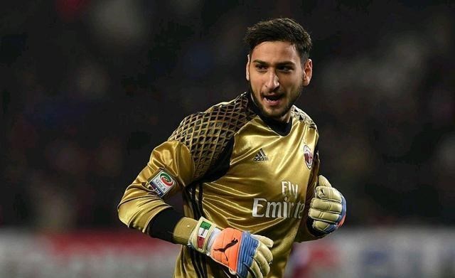 炄锌说 任务艰巨!AC米兰续约三大核心迫在眉睫,超高年薪成为主要障碍