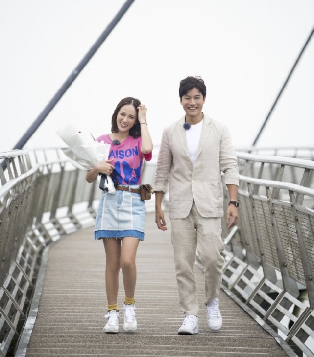 陈乔恩|陈乔恩晒与男友穿情侣装，艾伦春节仍没回家，来台湾半年乐不思蜀