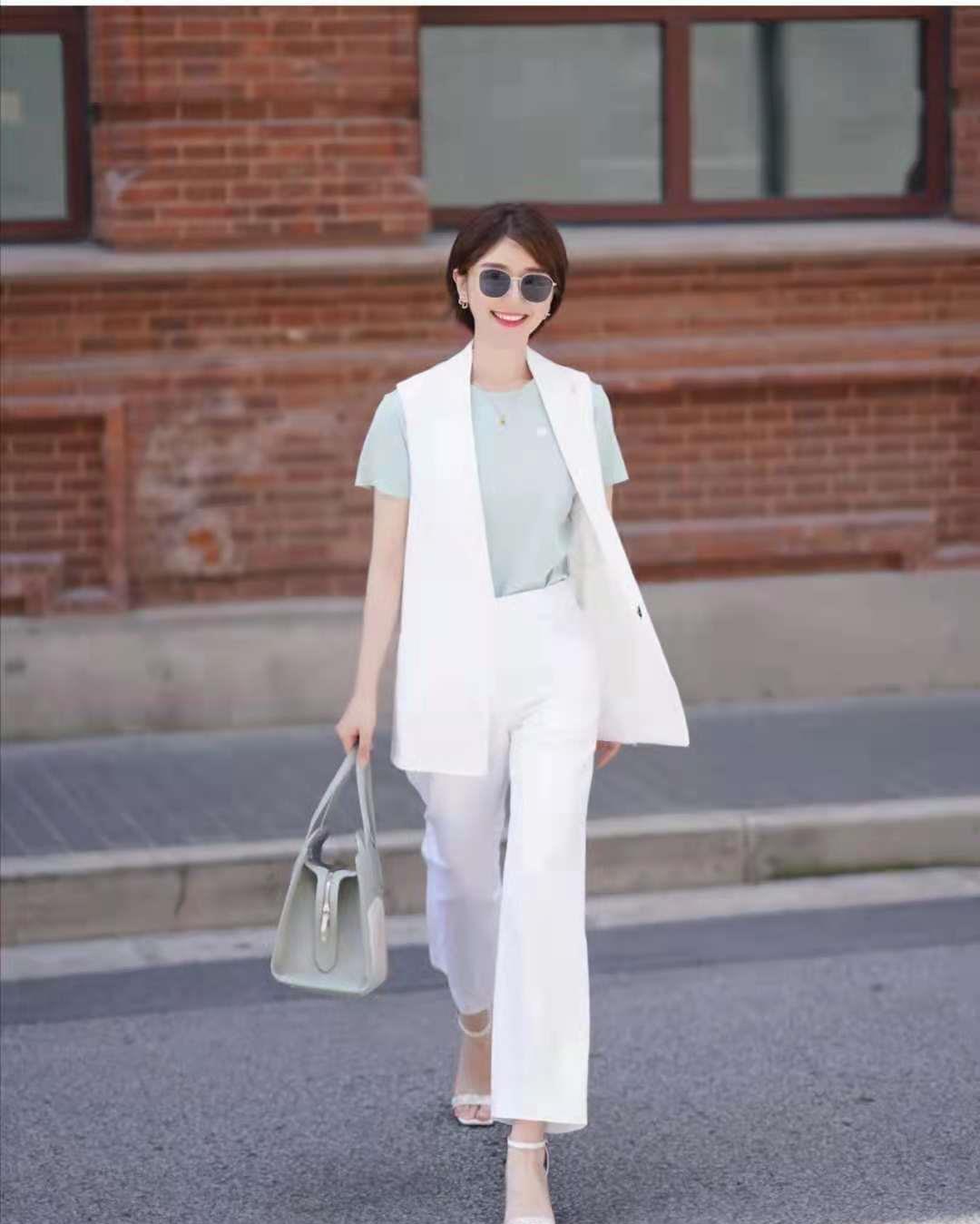 短发|短发女生适合穿什么衣服