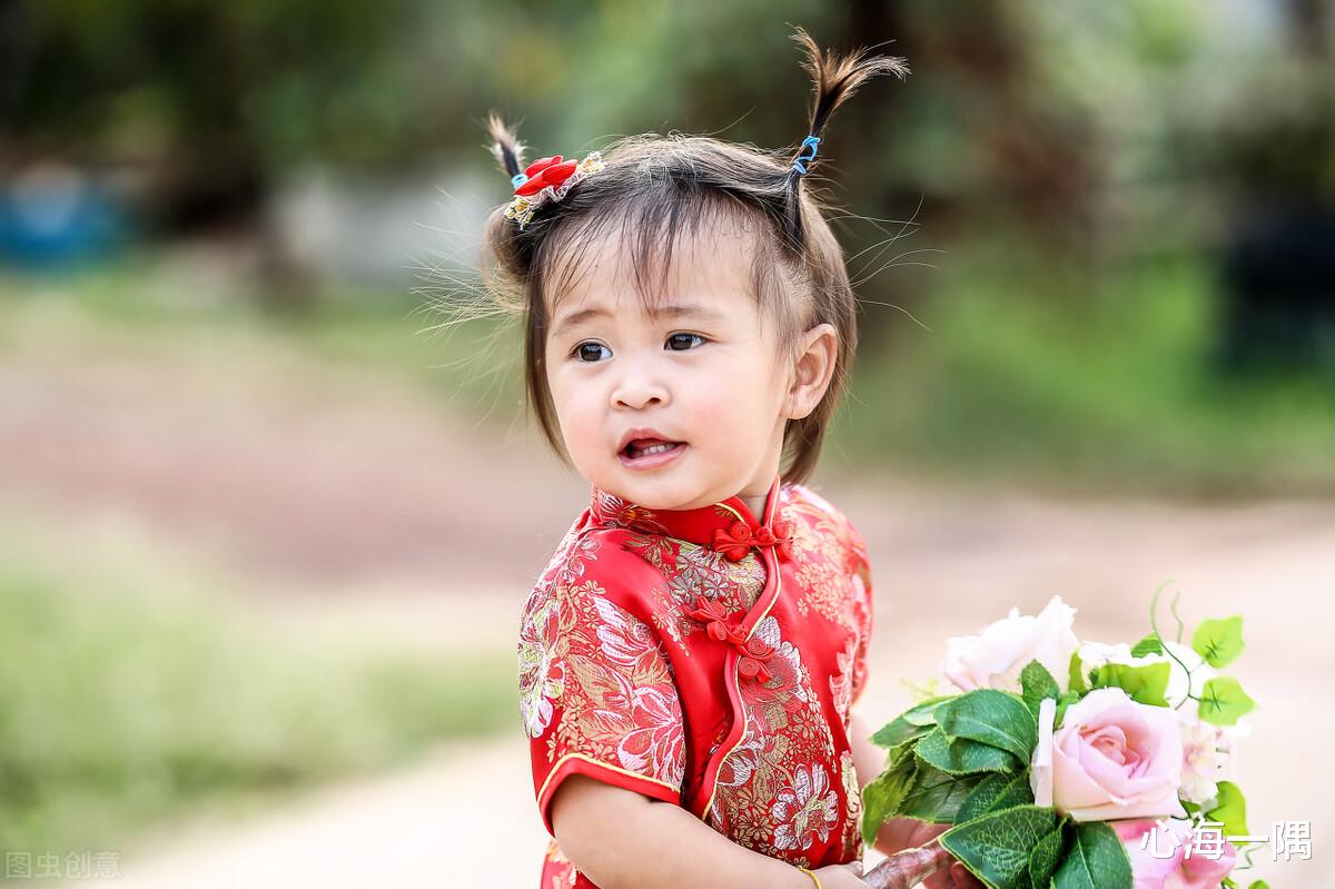 心海一隅 程莉莎微博道歉：好的家庭教育，就是要花钱吗？