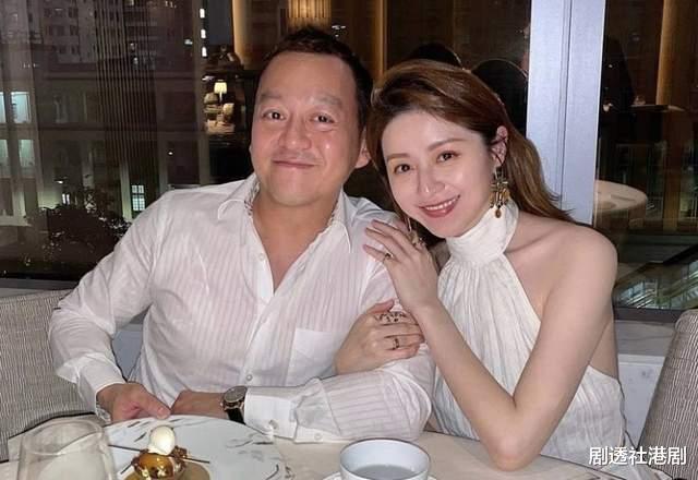 徐淑敏 37岁港姐甜心庆祝结婚12周年，未婚先孕退圈嫁富商，已成三孩之母