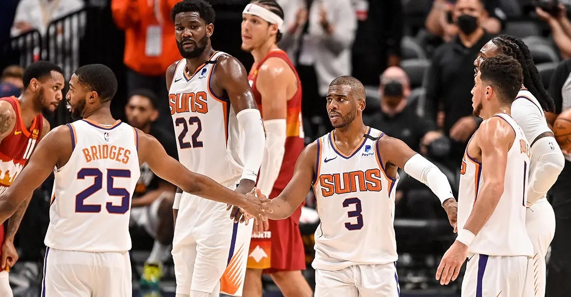 太阳队|一夜3消息！太阳双喜临门，篮网再遭打击，布克40+13+11比肩纳什