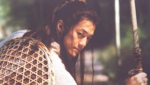 各抒己见 16年后看《天下第一》：曾经演情侣的，如今颜值看上去差了辈分