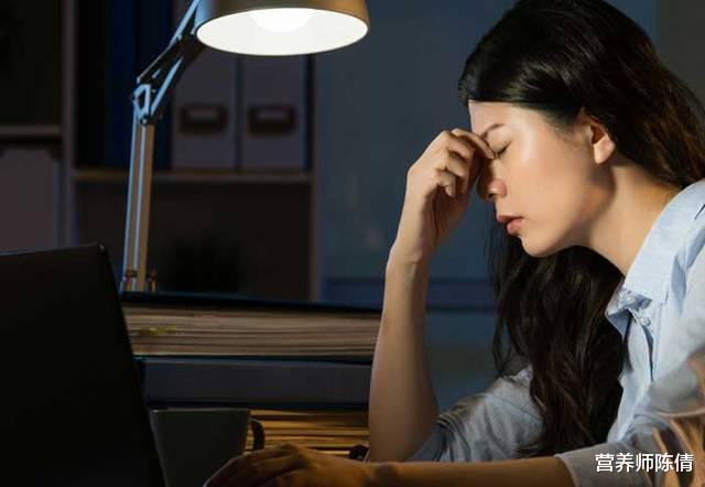 营养师陈倩|女人不想老太快,请告别这几个行为!不然多少护肤品都是打水漂