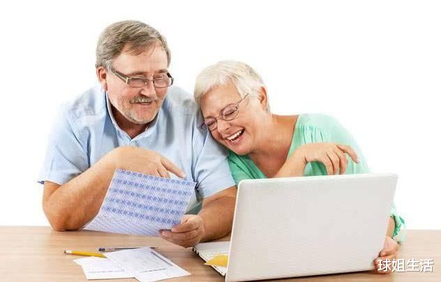 阿尔茨海默病|现在老年痴呆为何越来越多？这三种食物是祸根，早知道早远离