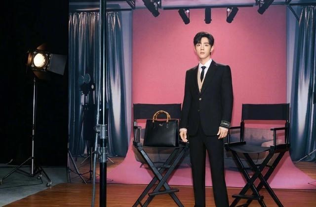 molly|肖战亲自发文，或将出席11月3日古驰时装秀活动