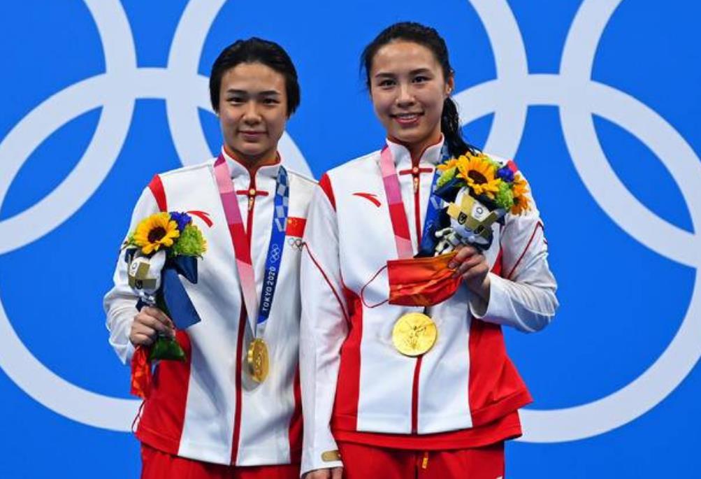 天话育儿|中国健儿再创佳绩！跳水梦之队、男子举重双双夺金，可惜女排输了