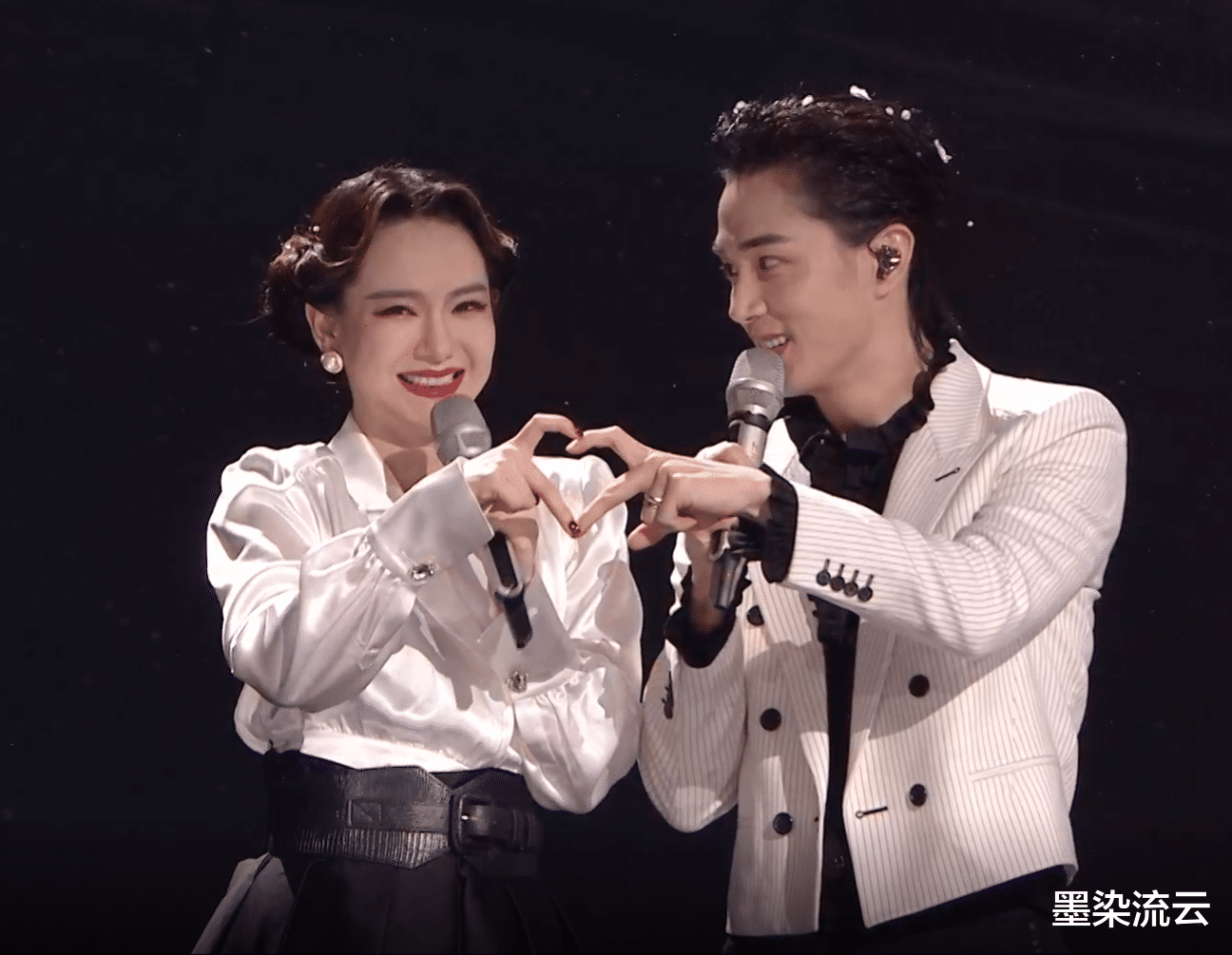 林志炫|湖南卫视跨年晚会全程直播,林志炫唱歌翻车,考验真功夫的时刻到了