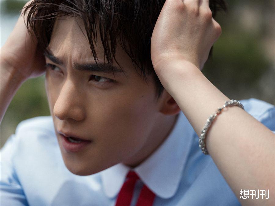 杂志|丑哭！明星那些吓人的杂志封面，五官扭曲贞子再世一个比一个惊悚