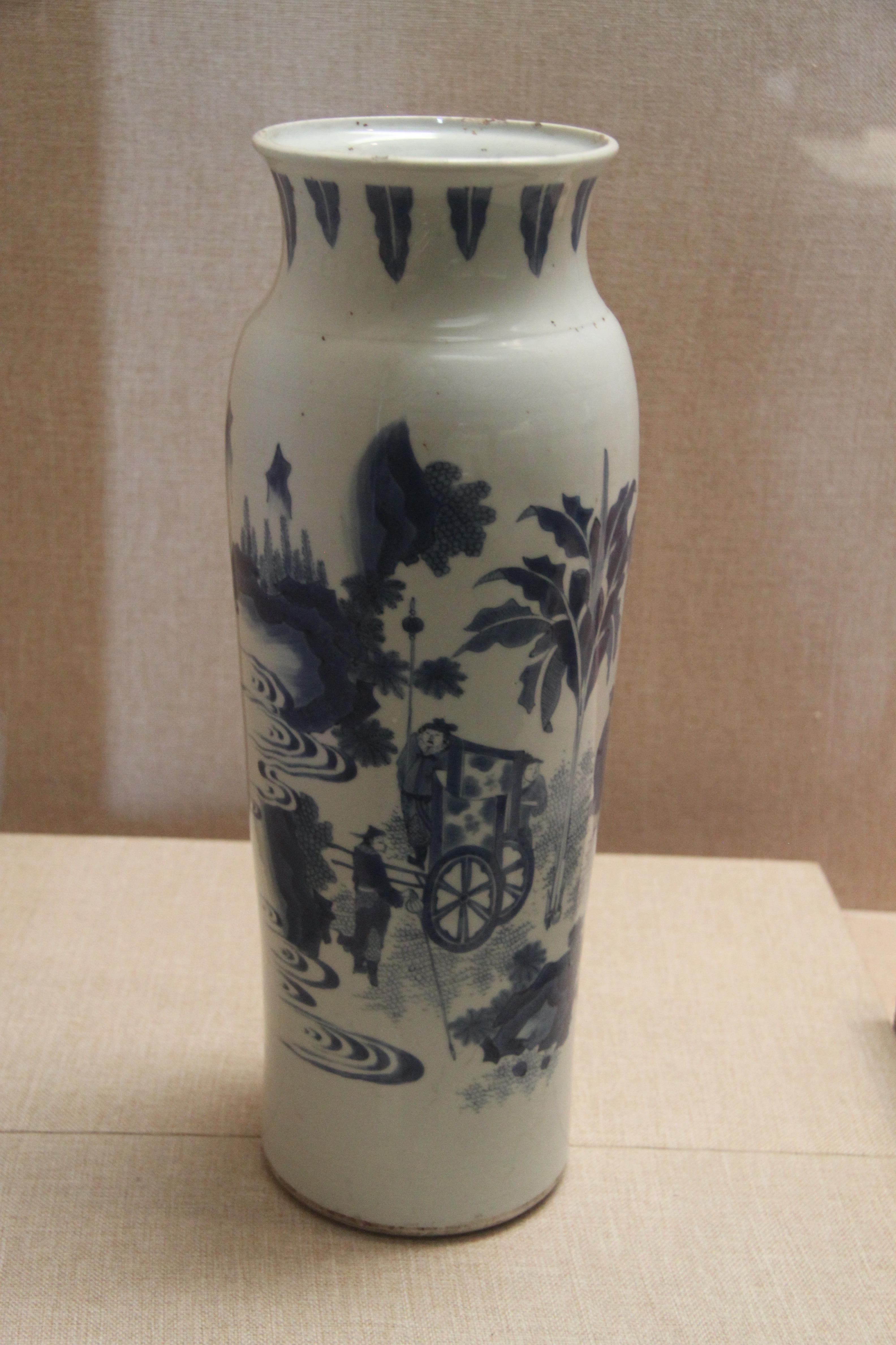 官窑|在广博展馆中，静静地看着运用到瓷器制作中的多种工艺，各领风骚