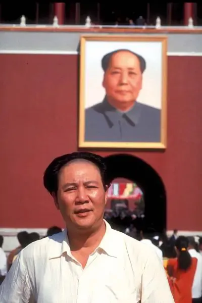 王雷|缺少敬畏感！伪特型演员充斥各大献礼剧，伟人影视形象不尽如人意