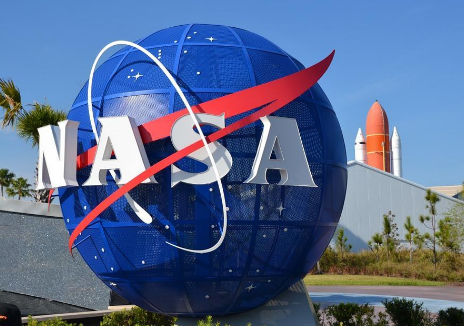 发生了什么?NASA登月计划又一次泡汤,中方专家笑而不语