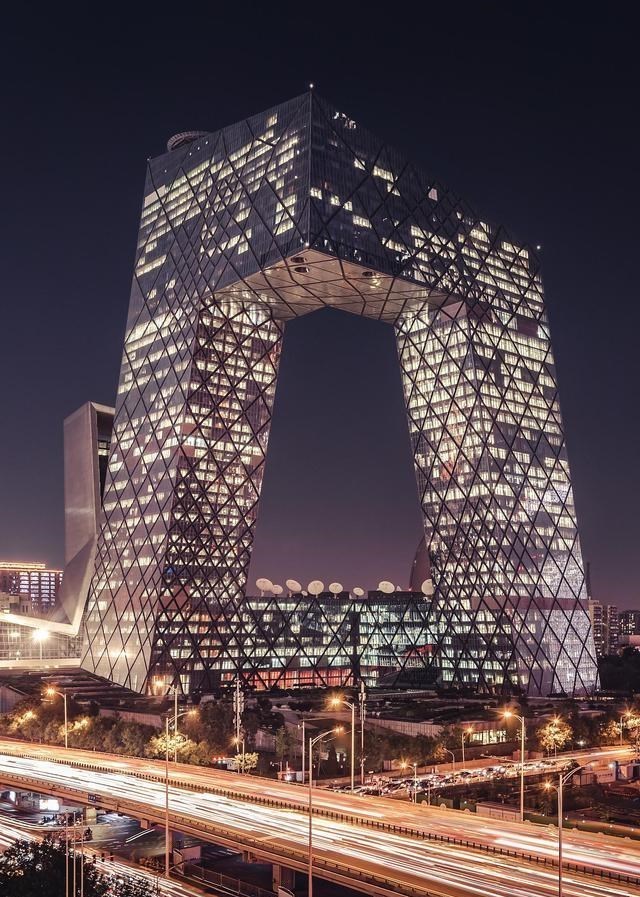 90后宝妈经验|央视：人多重名的也多，仅在主持人队伍中就有3个人都叫“王冠”