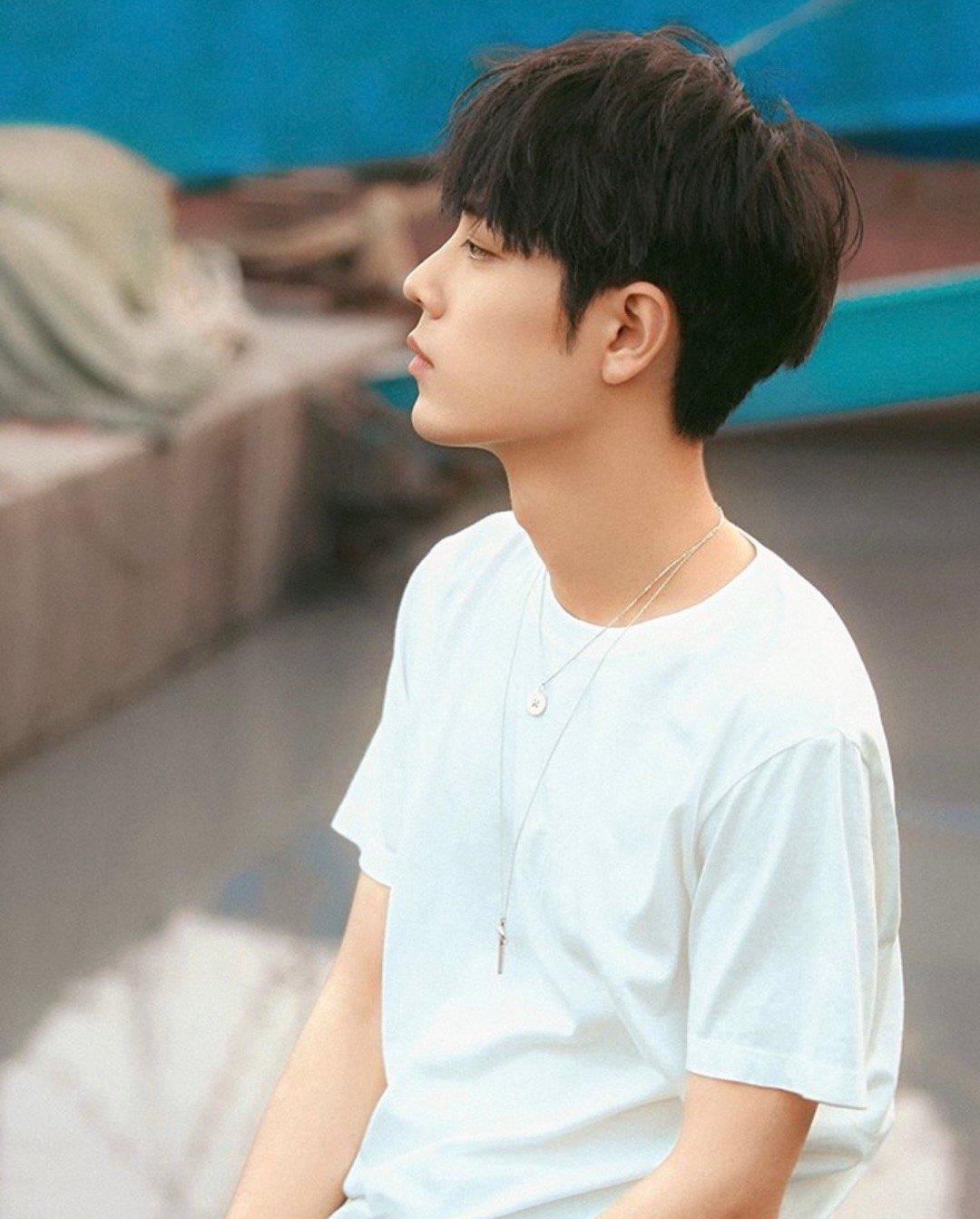 肖战|《重庆卫视》喊话肖战！还向粉丝发出邀请，文案很“调皮”