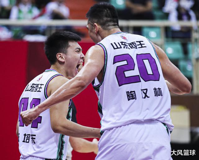 山東男籃|16分11板2帽！一人攪翻廣州內(nèi)線群，戰(zhàn)新疆他會讓周琦打得很吃力