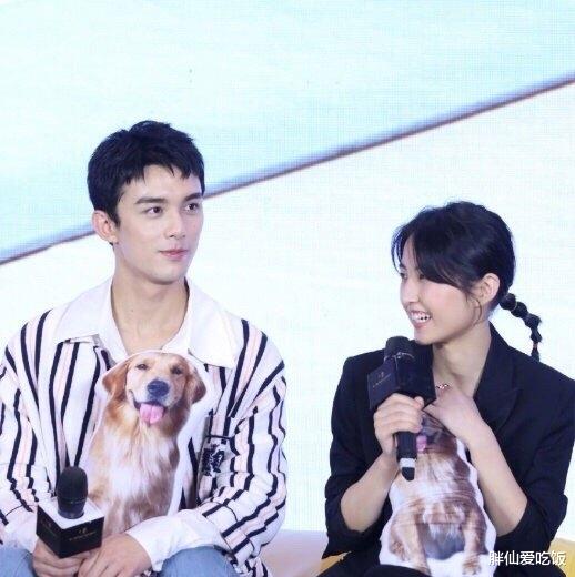 张子枫|张子枫长大了,穿丁字连体裤游泳,身材“发育过猛”