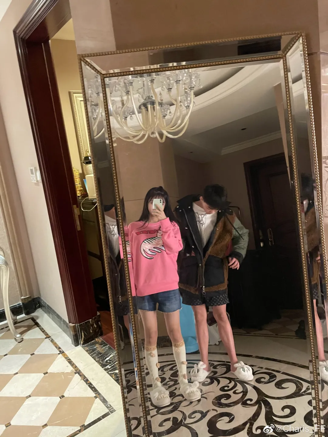 富二代|00后网红「改头换面」后，和17岁富二代「为爱生子」、疯狂炫富？