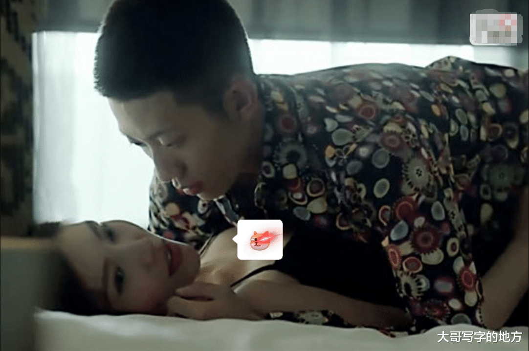 徐冬冬|徐冬冬怎么突然变壮了？湿身诱惑秀身材，却被网友吐槽“像大妈”