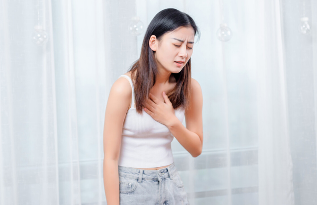 馋嘴的小猫|34岁女士,甘油三酯5.1,每天坚持吃芹菜,3个月后血脂降低了吗?