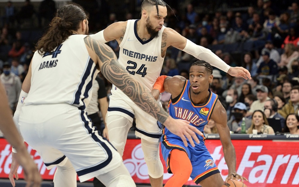 詹姆斯·哈登|下一个哈登？下一个全能领袖？才22岁，就成NBA新一代“单打王”