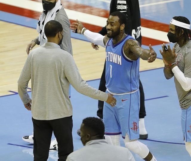 火箭队 火箭不交易此人重建晚5年?他替代哈登失败,2亿已成毒药合同