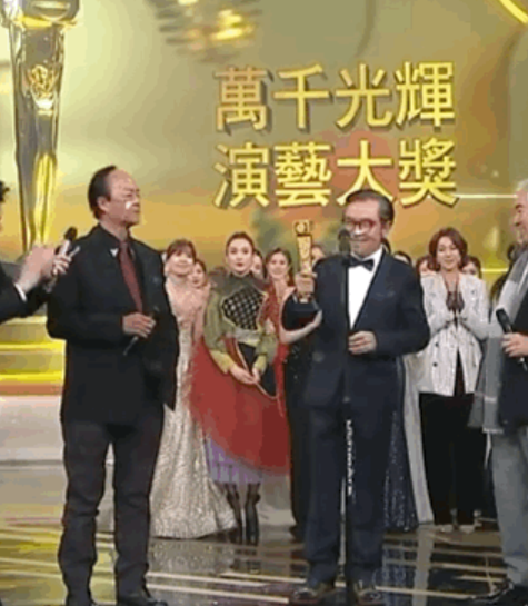 狄龙|狄龙儿子拿视帝惹众怒，被批星二代关系户，唯独陈自瑶最实至名归