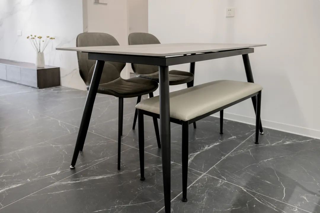 120㎡黑白灰三居，业主喜欢的高级范