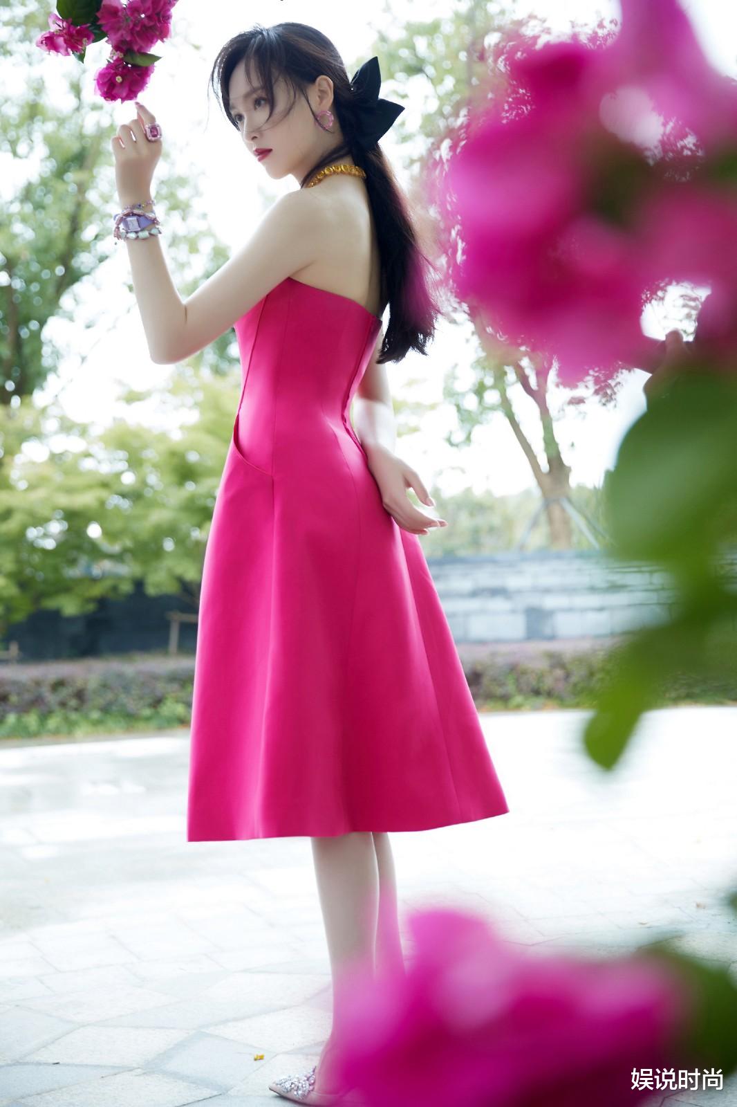 唐嫣|罗晋真有福，唐嫣晒出的美照美出圈了！气质优雅，魅力无穷有气场