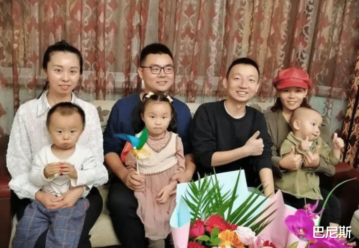 舒淇|杜新枝基因太强大，一家4口人长了同一张脸，就郭威长得像外人