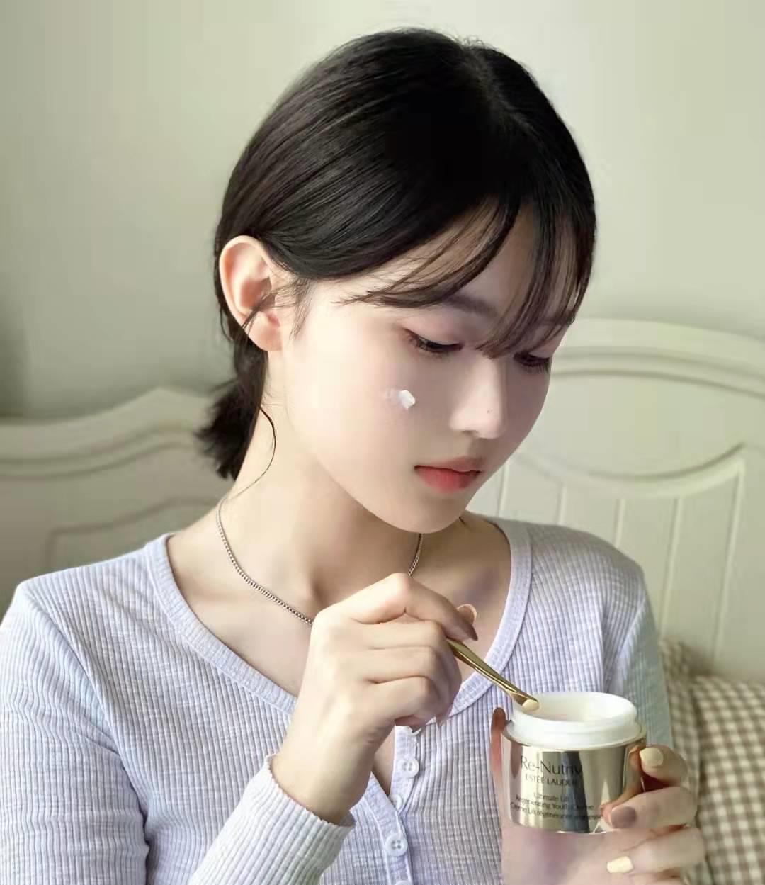 护肤品 建议有眼纹、法令纹的女人，护肤时别犯这几个错误，容易加深症状