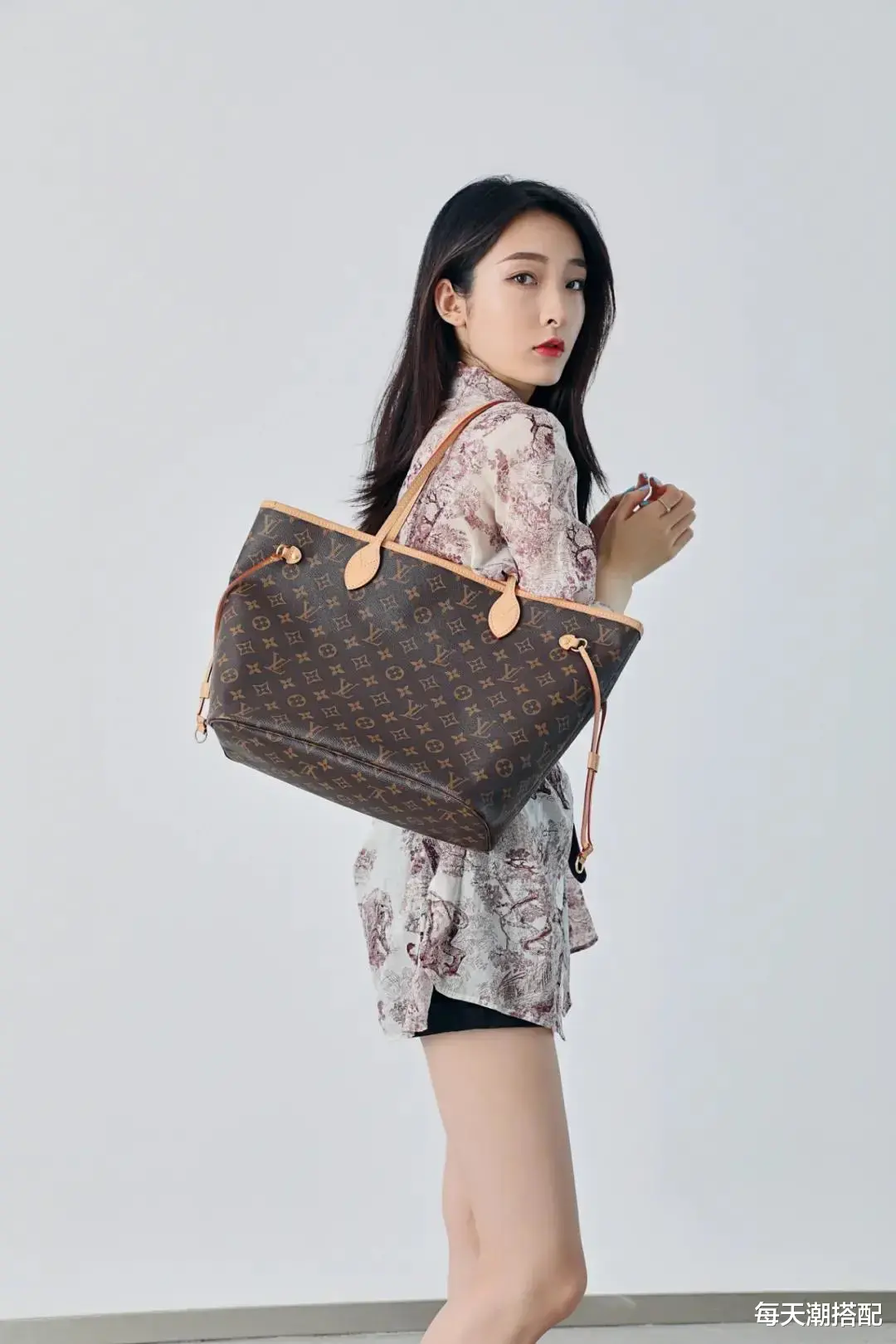 每天潮搭配|4件单品=40套职场穿搭,上班这么穿准没错!