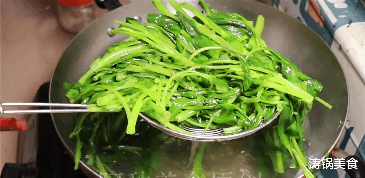 草酸|5种易吃出结石的蔬菜，草酸一个比一个高，为了家人健康不妨看看