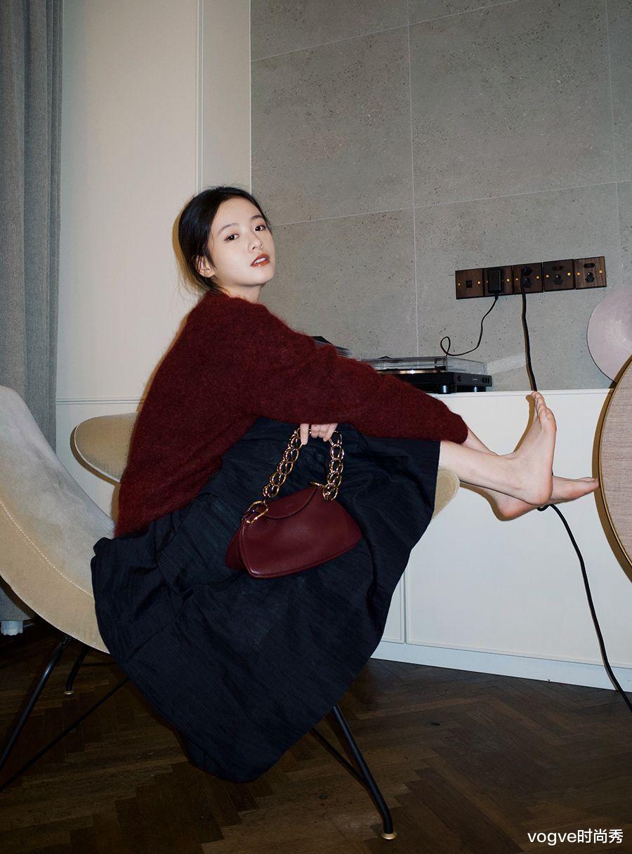 雪中悍刀行|《雪中悍刀行》将播，李庚希古装造型惊艳，张若昀为剧牺牲大