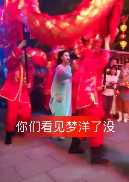 文梦洋|出道12年合作无数大腕，却被称“烂片女王”，如今在抖音大放光彩