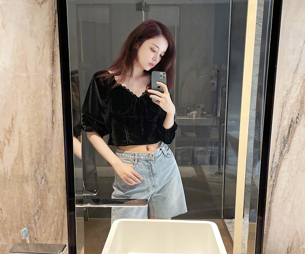 张翰|张翰白色情人节突然更博，大方告白“晒合影”，娜扎终于熬出头了