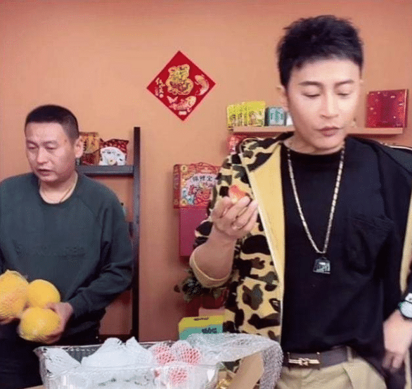 陈志朋|陈志朋翻车事件告诉我们：粉丝不是韭菜，强割是要付出代价的！