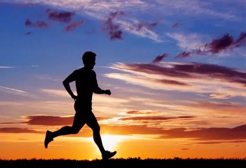 脑梗|脑梗“祸根”不止烟酒，这4物尽量少吃，多吃一口血管可能多堵1分