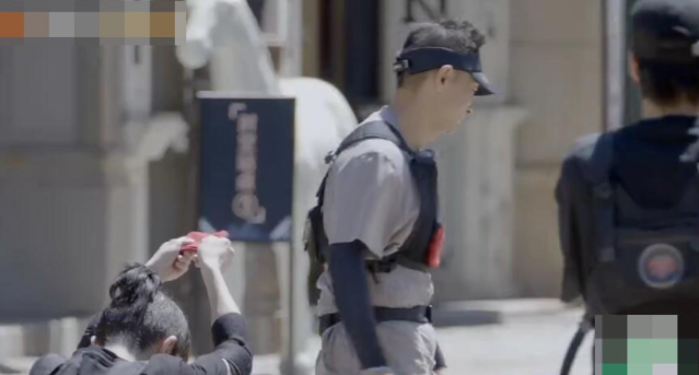 赵文卓|习武之人果然与普通人不一样！赵文卓轻轻松松就把高瀚宇掀翻在地