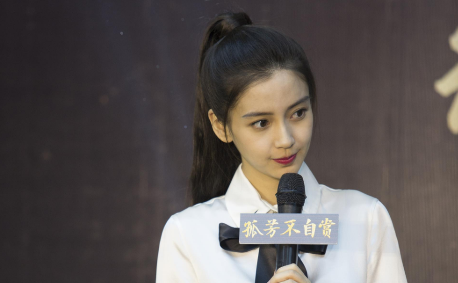 吴京|她片酬超过李连杰和成龙的总和,走路也要钱?吴京:请不起她