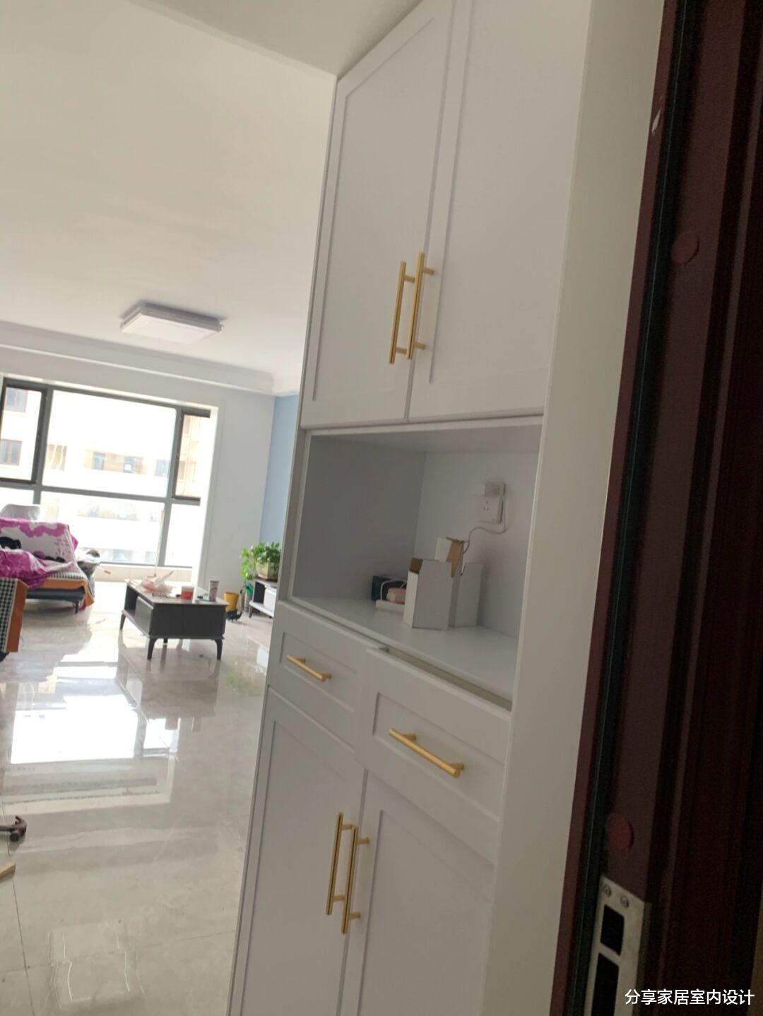 榻榻米|耗时半年新房终于完工，北欧风格很满意，过道设计柜子很实用！