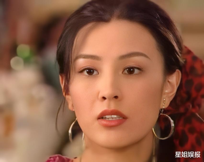 刑警|从刑警跨界当演员，被称为“内地第一绿叶美女”，她现又复出拍戏了